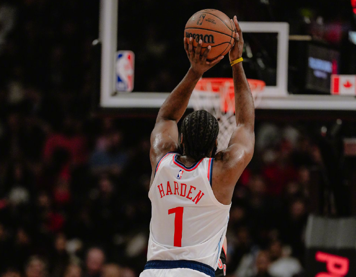 kering-快船五连胜!哈登31分10助带队大逆转,快船进前十,但需尽快补强