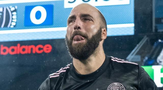 开云正版应用-2022退役名将盘点：向皮克伊瓜因里贝里们说再见