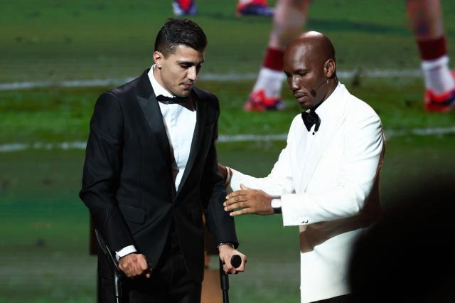 1731225618115024397.jpg 《法国足球》专访罗德里全文:力量来源于稳定性