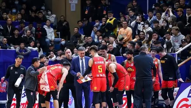 开云官方平台-广厦山西引争议!季后赛排名逻辑,常规赛第三为何握主场优势?